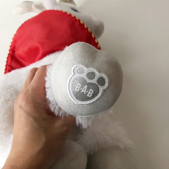 Build A Bear GLISTEN Reindeer Plush w Red Velvet Cape Silver Antlers - Picture 5 of 10